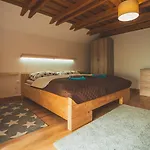شقة Filip